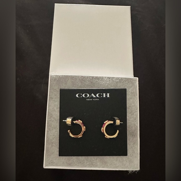 NWT Coach Enamel Signature C Huggie Earrings - Picture 3 of 5